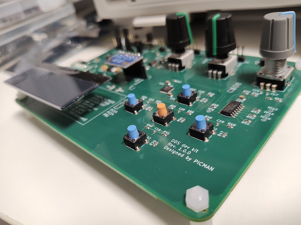 CD3点 D.I.D(大同工業 ) VXシリーズ チェーン 530VX3 シルバー (カシメ(ZJ